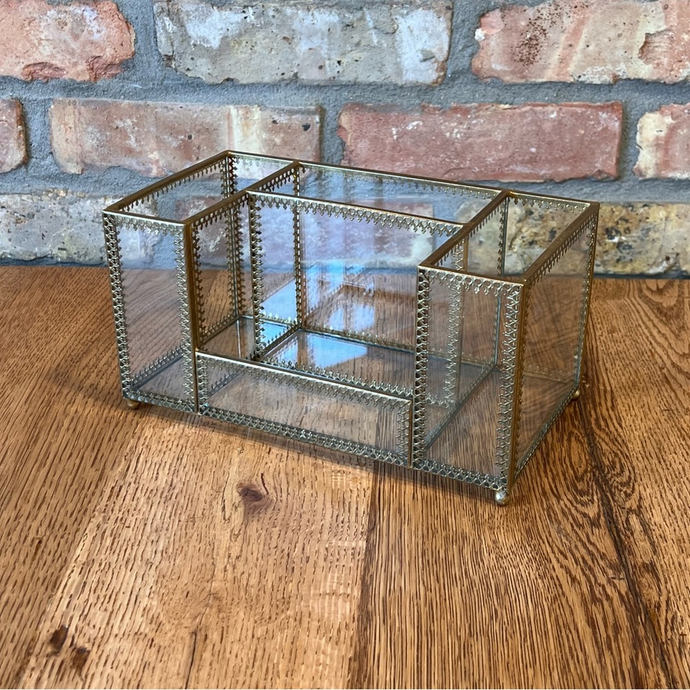Organizer; Vintage style, Elegant Gold